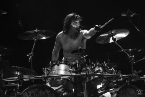 “J’ai commencé la batterie à cause de Metallica” : Mario Duplantier revient sur ses influences et l’avenir de Gojira