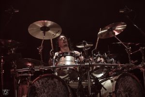 Mario Duplantier de Gojira donne une performance démentielle de The Art of Dying pour Tama