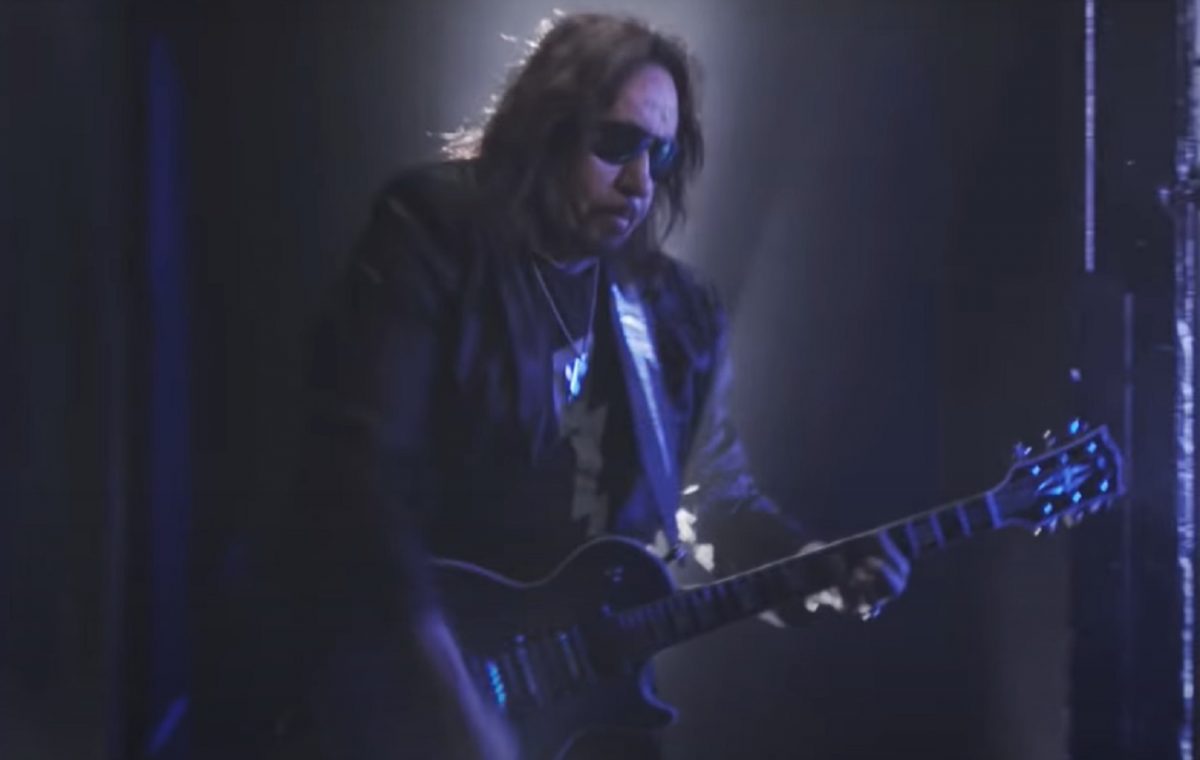 Ace Frehley pardonne à Justin Hawkins suite à leur échange houleux