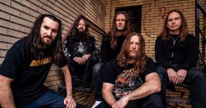 Unearth sort un troisième single, Into The Abyss, accompagné d’un clip vidéo