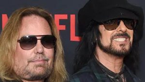 “Ce n’est pas cool pour les fans” : Nikki Sixx (Mötley Crüe) critique les rockeurs de 65 ans qui jouent encore aux jeunes