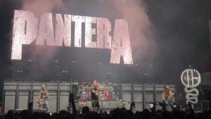 Regardez Pantera donner son premier concert en Europe depuis 23 ans