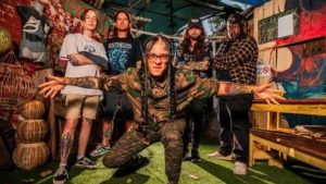 L’ex-chanteur de Vulvodynia affirme qu’il “n’a pas essayé de tuer” le batteur du groupe dans une nouvelle déclaration