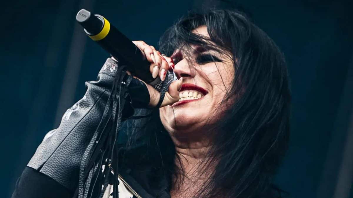Cristina Scabbia, de Lacuna Coil, estime qu’il y a des avantages à être une femme dans un secteur “dominé par les hommes”