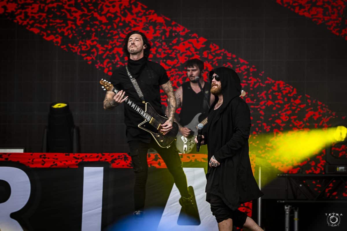 Asking Alexandria travaille sur de nouvelles musiques en studio : “Week-end productif !”