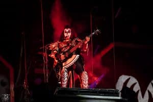 “Environ 200 millions” de dollars sont investis dans les avatars de Kiss pour les rendre “meilleurs”, selon Gene Simmons