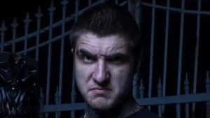 Alex Terrible de Slaughter To Prevail sort un titre en solo, Doom Slayer