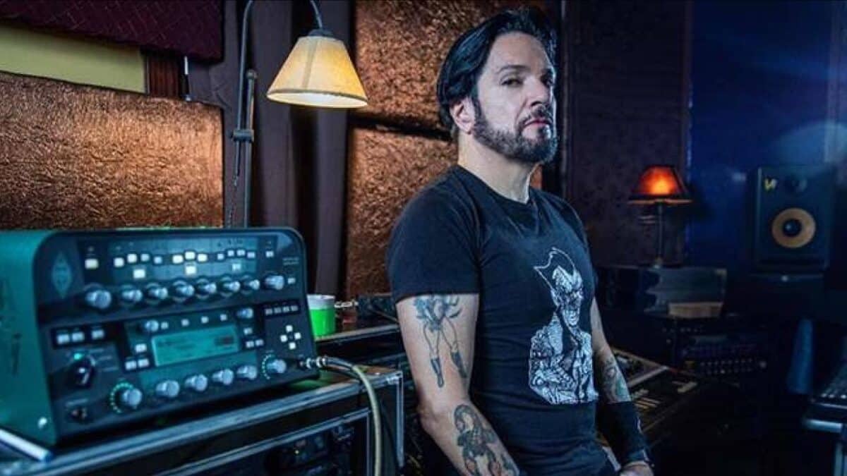 Prong annonce son 13e album, State Of Emergency, et partage un nouveau single accompagné d&rsquo;une lyric vidéo