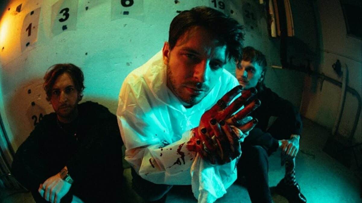 Normandie annonce son nouvel album, Dopamine, et sort le single Flowers For The Grave