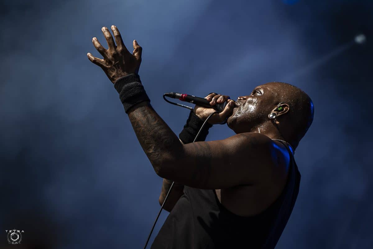 Sepultura annonce sa rupture et sa tournée d’adieux : “Sepultura est arrivé au bout du chemin et a choisi de partir par une mort consciente et planifiée”