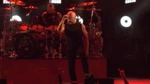 Disturbed partage une vidéo live d’eux interprétant Unstoppable lors de leur dernière tournée