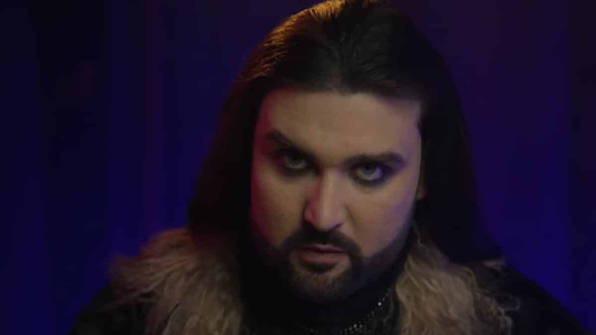 Wes Cage, le fils de Nicolas Cage, présente son nouveau single, The Wolf