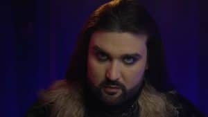 Wes Cage, le fils de Nicolas Cage, présente son nouveau single, The Wolf