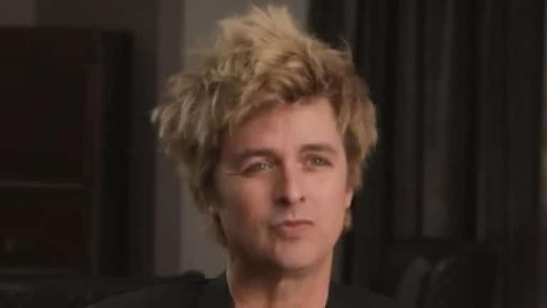 Green Day explique pourquoi ils renouent avec les chansons politiques : “Il semble que ce soit le moment idéal”