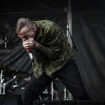 Regardez Converge jouer un concert sauvage sur le parking de son propre label !