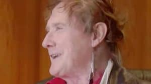 L’ancien batteur d’AC/DC, Colin Burgess, est décédé à l’âge de 77 ans