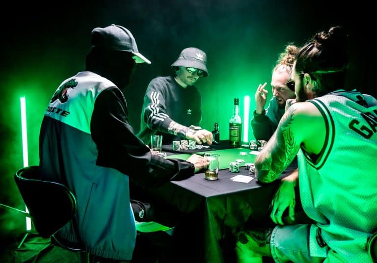 Êtes-vous fan de Knocked Loose, Alpha Wolf et Booba ? Ce nouveau groupe français est fait pour vous