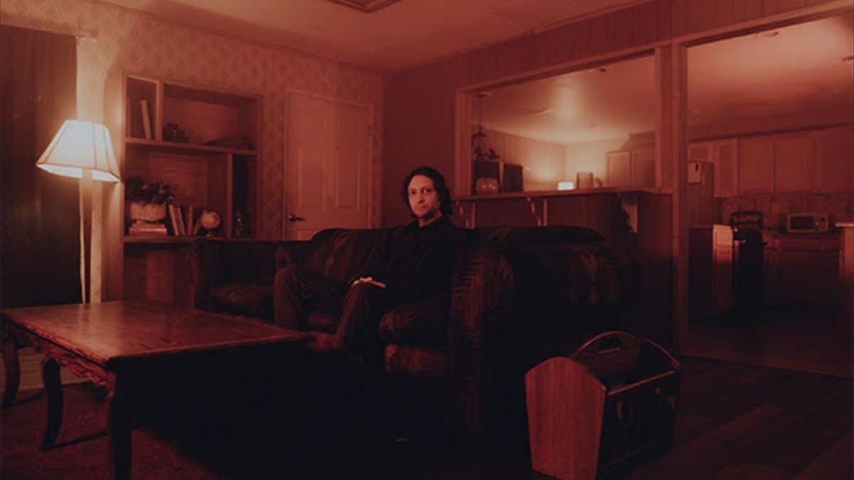 Ghost Atlas sort une nouvelle chanson, Gaps In The Armoire