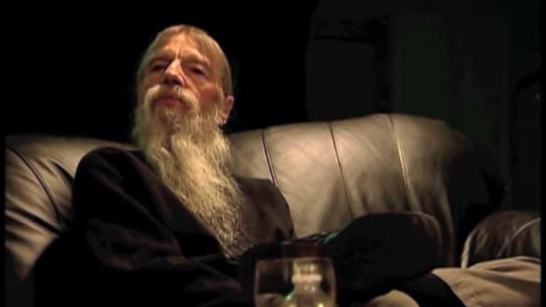 Le père de Lars Ulrich meurt à 95 ans ; le batteur de Metallica lui rend hommage