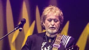 Jon Anderson ouvert à une réunion avec ses anciens collègues de Yes, Steve Howe et Rick Wakeman