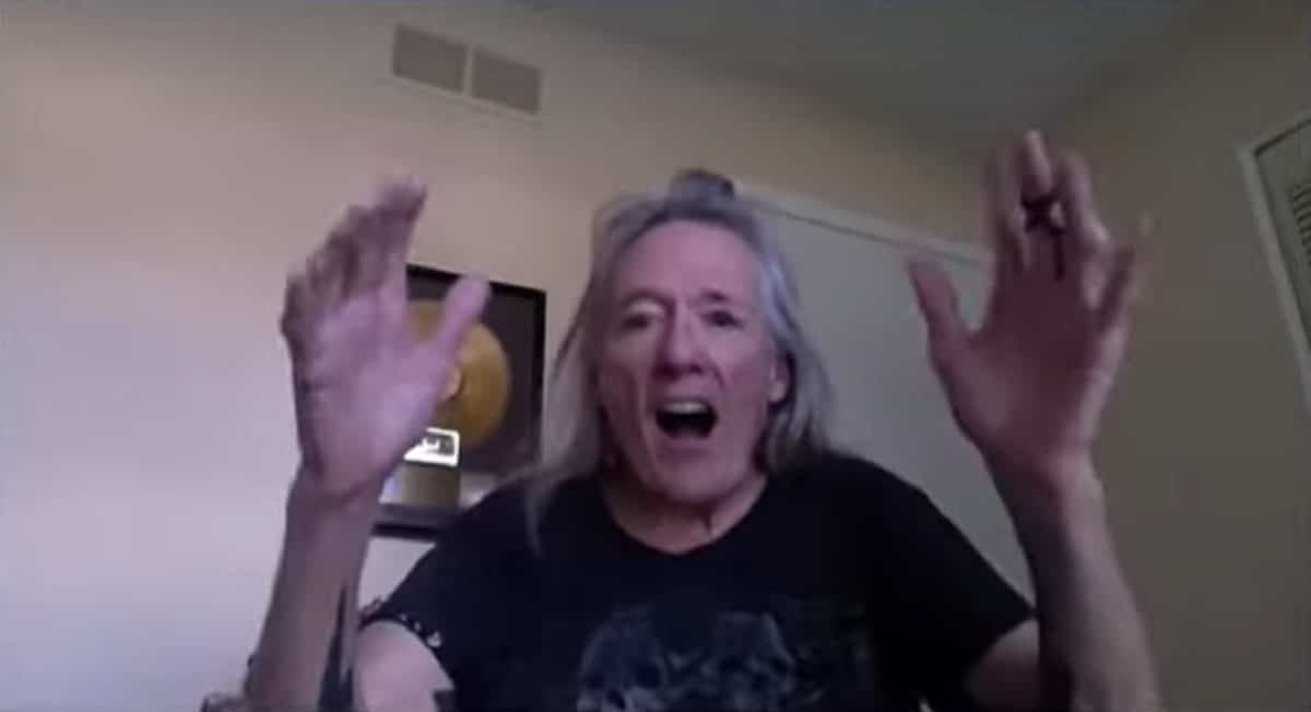 « James était un être humain merveilleux, un musicien hors pair et un père de famille aimant » ; James Kottak, ancien batteur des Scorpions et de Kingdom Come, mort à 61 ans