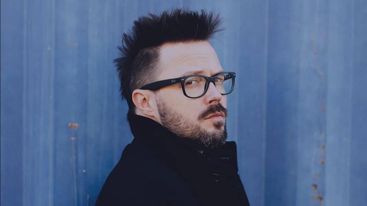 “Je me souviens exactement d’où j’étais” : Keith Wallen revisite un classique d’Avril Lavigne avec émotion