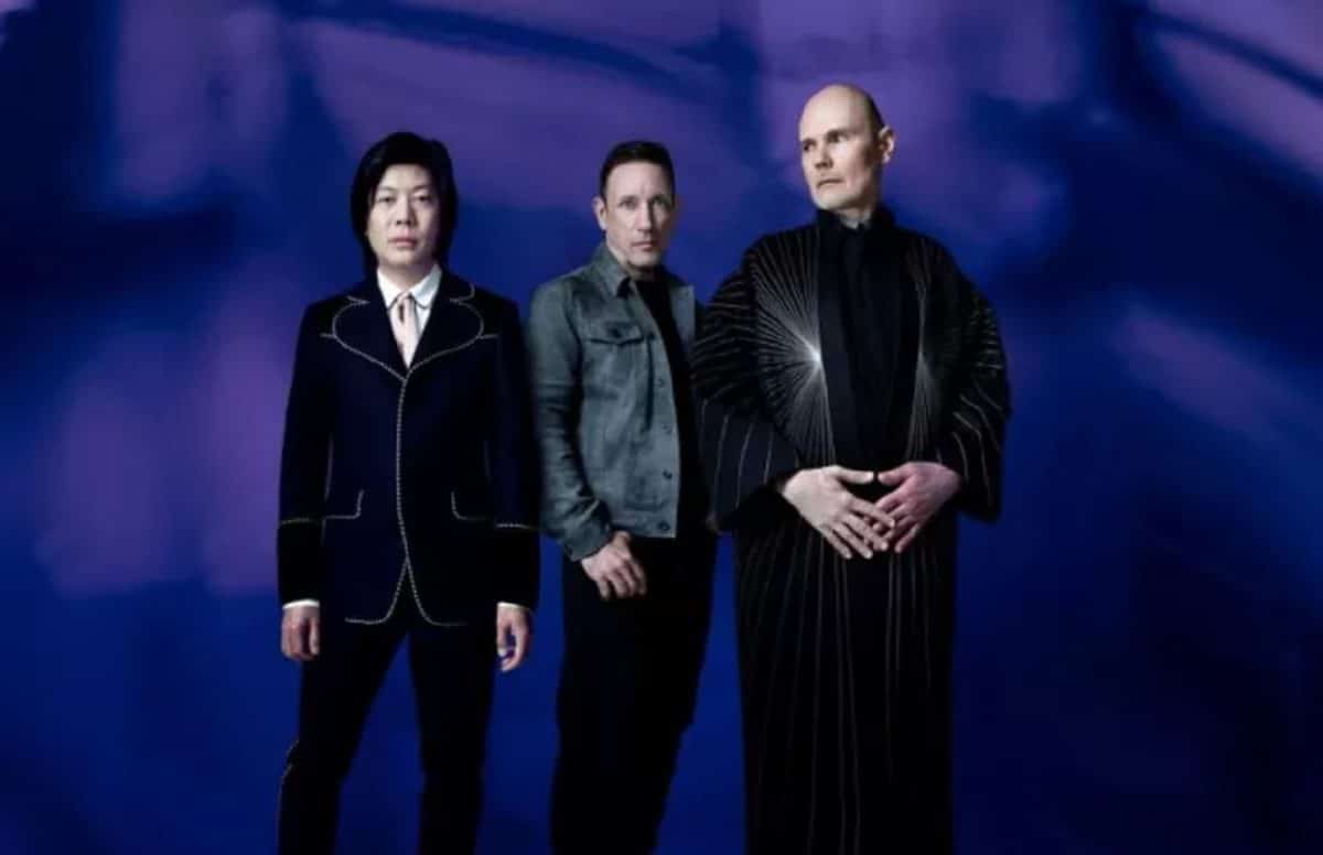 Les Smashing Pumpkins reçoivent plus de 10 000 auditions de guitaristes suite au départ de Jeff Schroeder