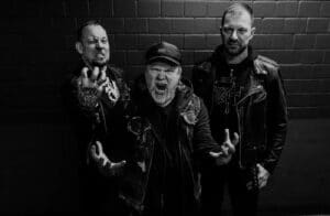 Asinhell annonce une tournée européenne (avec des concerts en France, en Belgique, en Suisse et plus encore)