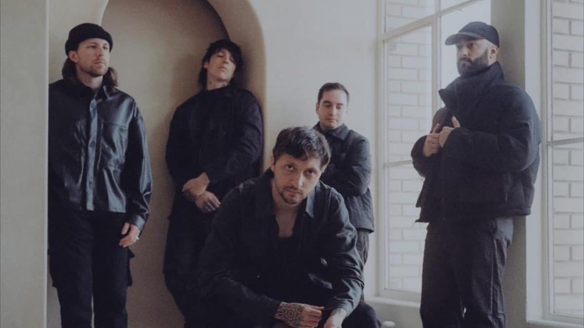 Erra sortira son nouveau single, Blue Reverie, demain