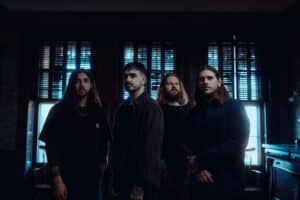 Like Moths To Flames dévoile Dissociative Being, le troisième single de son prochain album