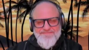 Clown (Slipknot) explique pourquoi il a quitté l’Iowa : “Ici, le soleil brille tout le temps, le ciel est toujours bleu”