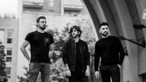 Nick Eyra dévoile le projet metalcore Tydeal avec son dernier single Superstitious