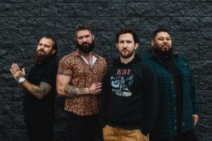 Dance Gavin Dance lance une “nouvelle ère” avec deux nouveaux singles et le guitariste Andrew Wells se met au chant