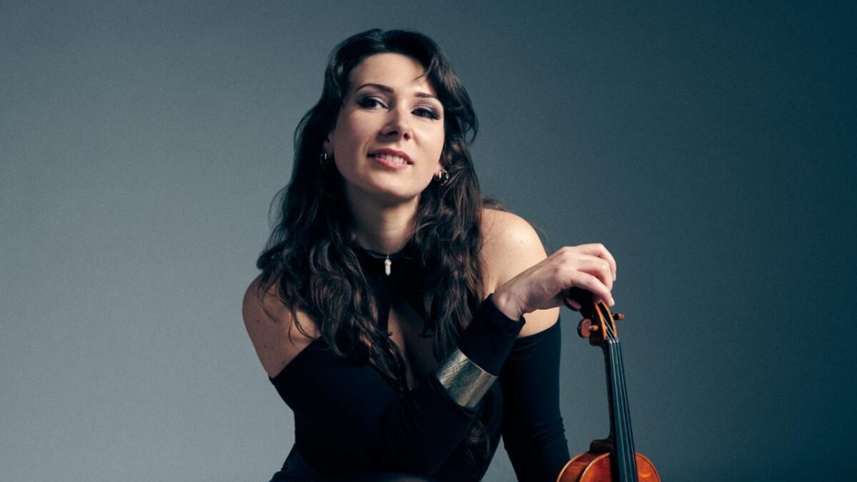 Le groupe de metal suisse Eluveitie accueille la nouvelle violoniste Lea-Sophie Fischer