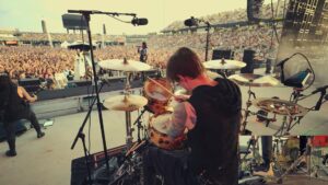 Luke Holland partage une vidéo du concert de Falling In Reverse au Sonic Temple Festival