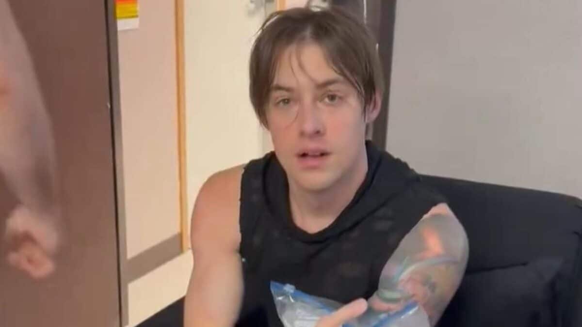 Luke Holland, batteur de Falling In Reverse, souffre de brûlures lors d&rsquo;un concert au Sonic Temple Festival