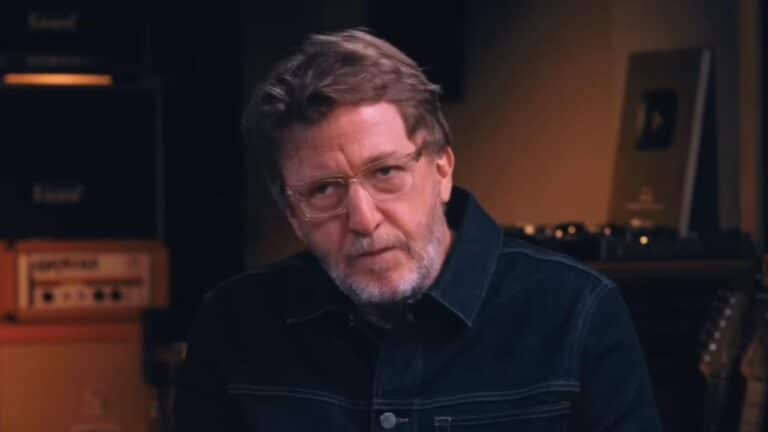 Le producteur d’AC/DC, de Rage Against The Machine et d’autres, déclare avoir totalement adopté la technologie moderne et ne pas regretter les bandes magnétiques