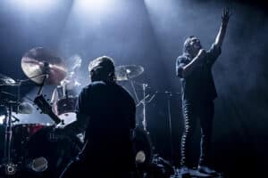 “Je ne suis plus celui que j’étais” : Pop Evil dévoile le clip cinématographique de What Remains