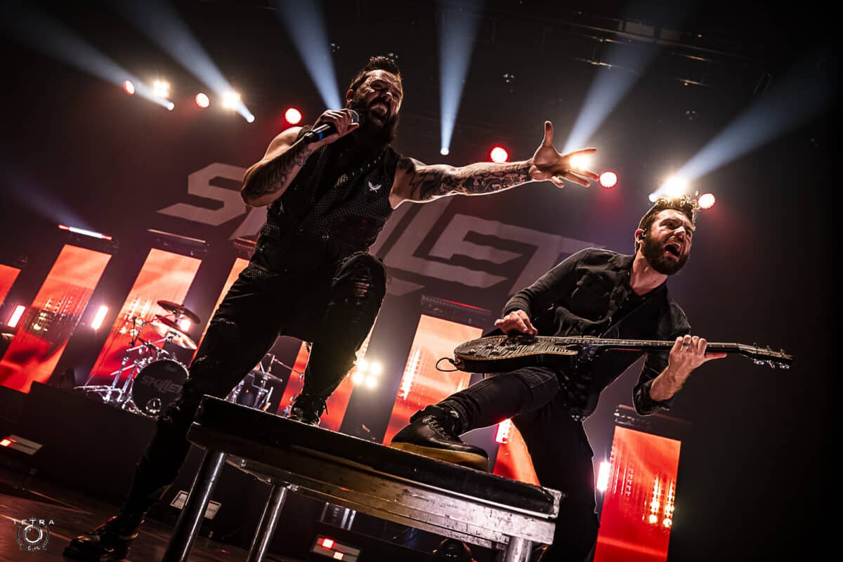 Skillet annonce son nouvel album indépendant, Revolution, avec le premier single Unpopular