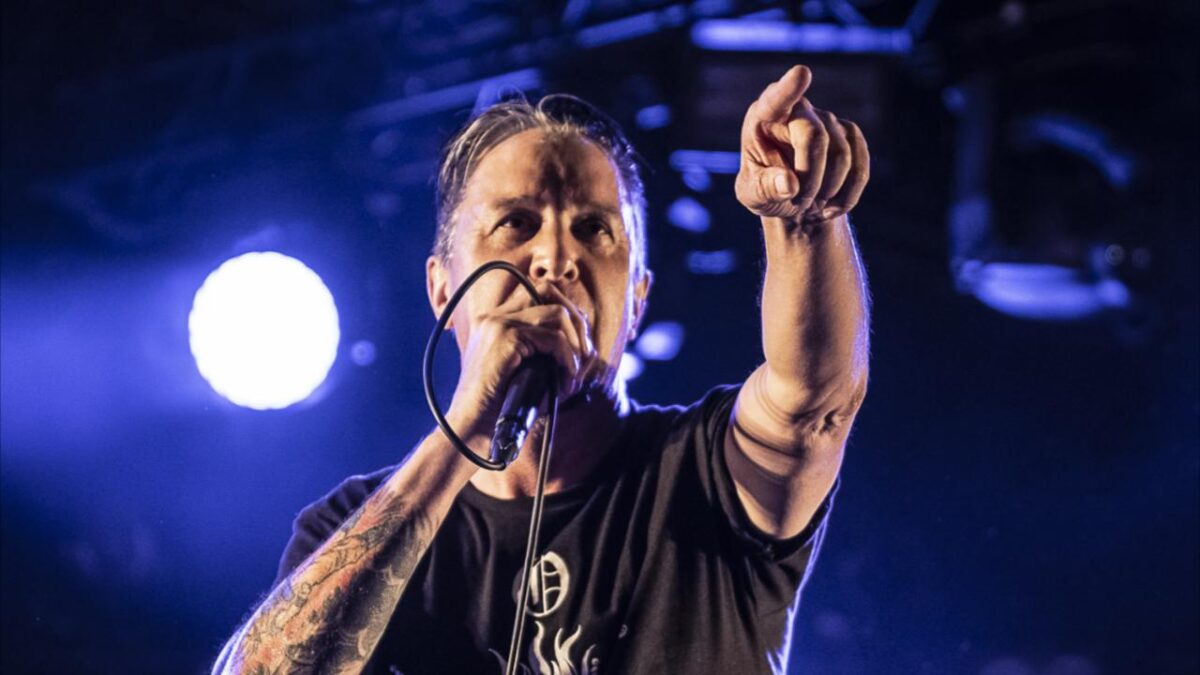 “Le cancer ne s’est pas propagé” : Lou Koller de Sick Of It All avant son opération