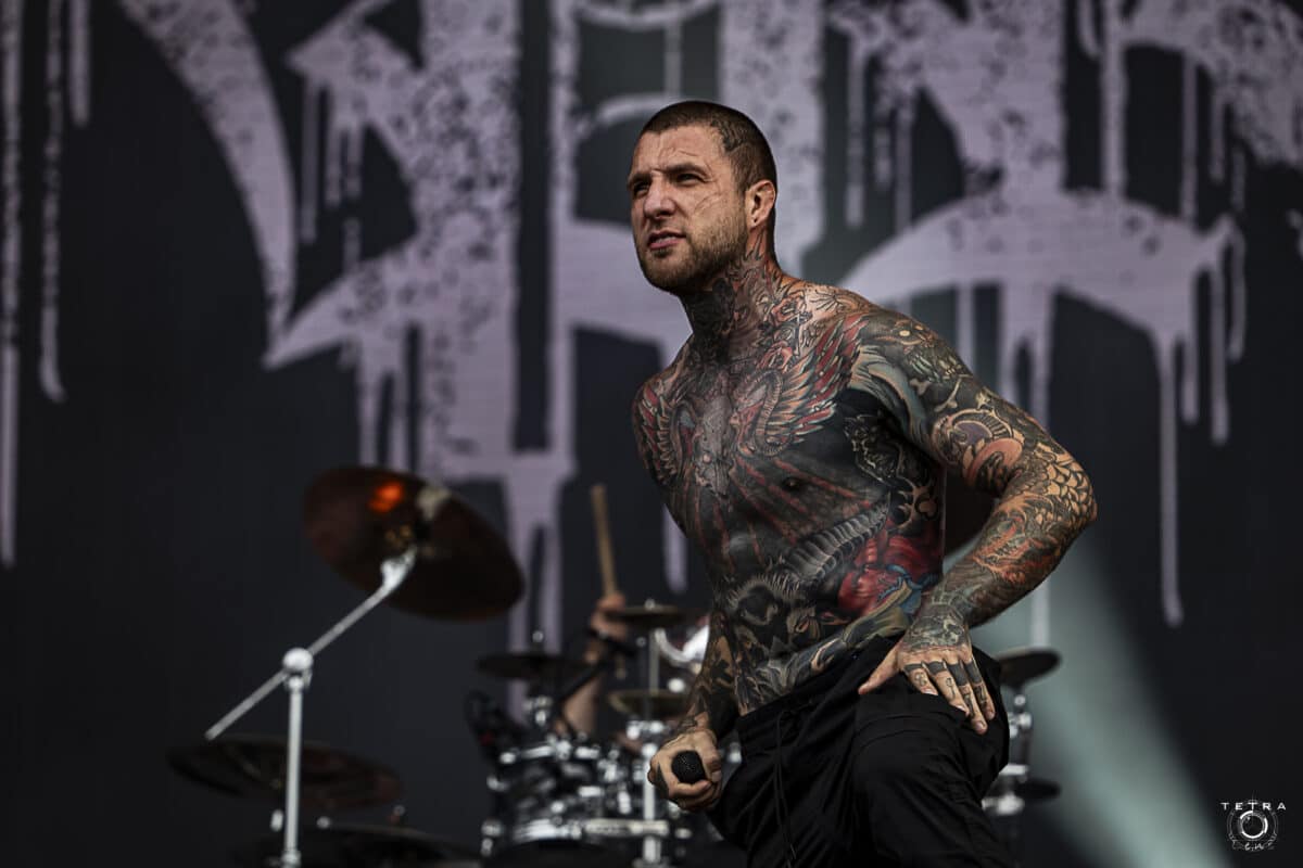 “Je vais bientôt devenir papa” : Alex Terrible (Slaughter To Prevail) annonce une grande nouvelle sur Instagram