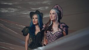 Charlotte Wessels dévoile un nouveau single avec Alissa White-Gluz avant la sortie de son album