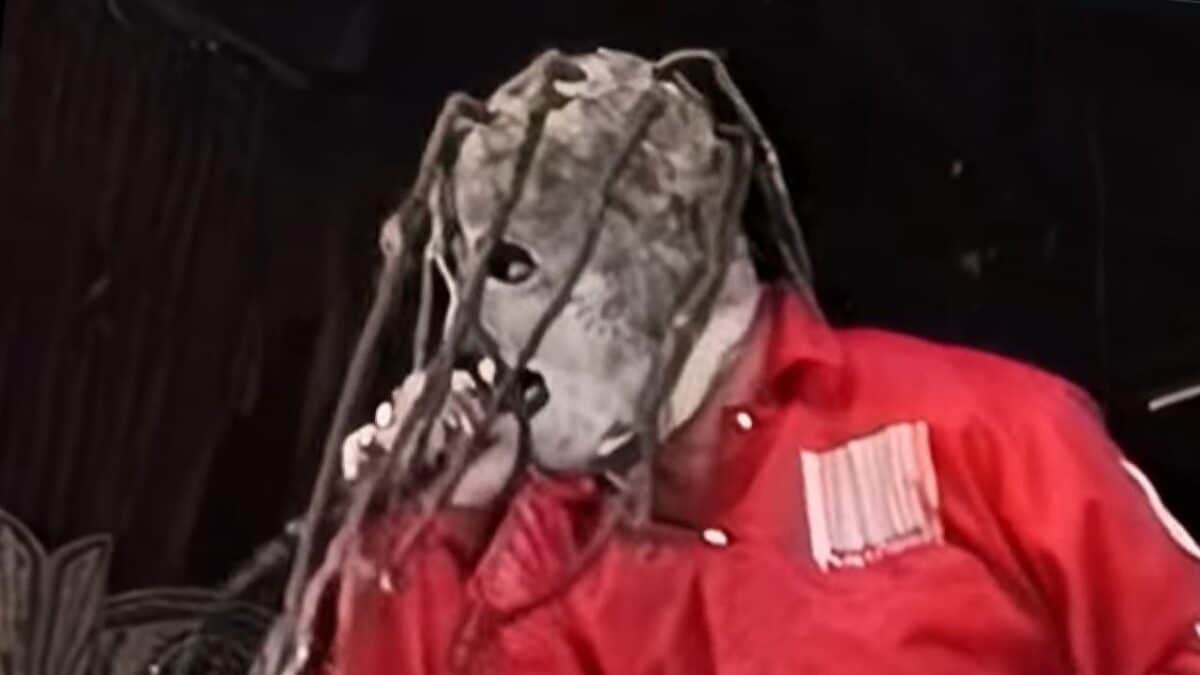 Les premières performances live de Slipknot refont surface : des vidéos cultes, y compris une altercation célèbre, émergent sur YouTube