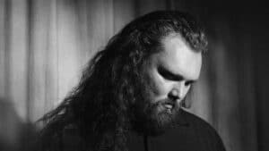 Deja Vu : Oni dévoile un nouveau single avec une vidéo réalisée par Nick Hipa