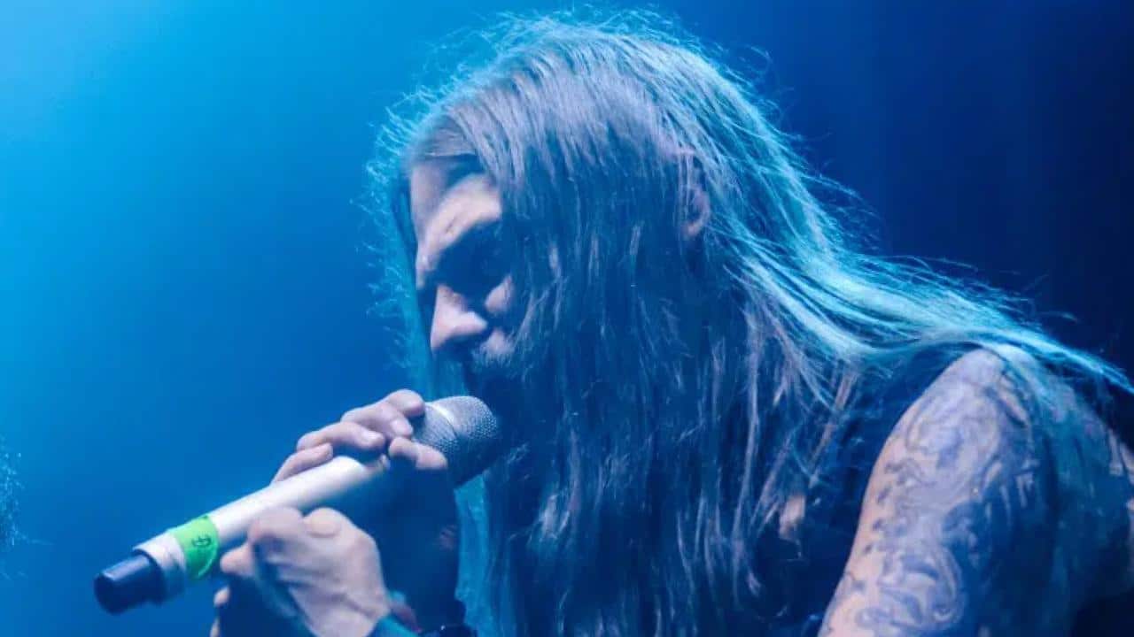 L'ex-chanteur de Iced Earth, Stu Block, rejoint officiellement Into ...