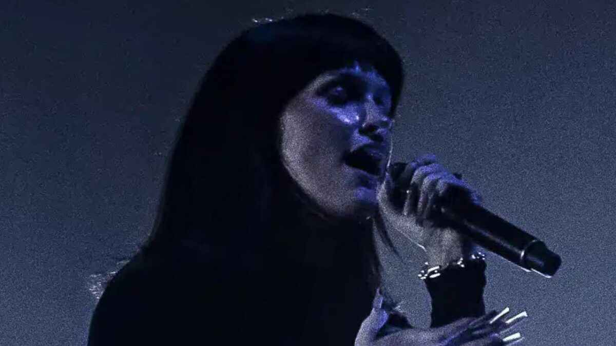 « Faire de la musique lourde n&rsquo;exige pas de grimacer » : Courtney LaPlante de Spiritbox répond aux critiques