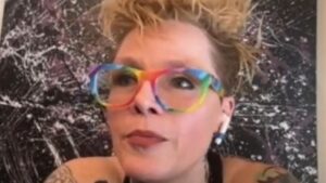 Otep Shamaya prend sa retraite : “Mes raisons seront dévoilées avant la fin de l’année”