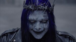 Envie de rejoindre Kim Dracula ? Le groupe recrute un bassiste pour sa prochaine tournée