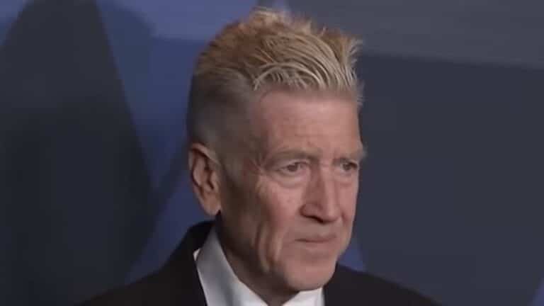 “Si triste d’apprendre la disparition de l’un de mes héros du cinéma” : Des rockeurs et des métalleux rendent hommage à David Lynch après sa mort