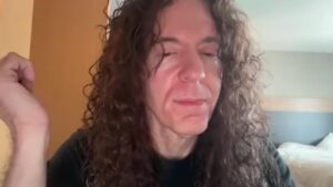 “Ce n’était pas un album de Megadeth comme les autres” : Marty Friedman parle de l’élaboration de l’album culte Rust In Peace